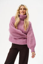 Sweter moherowy z golfem Reverie