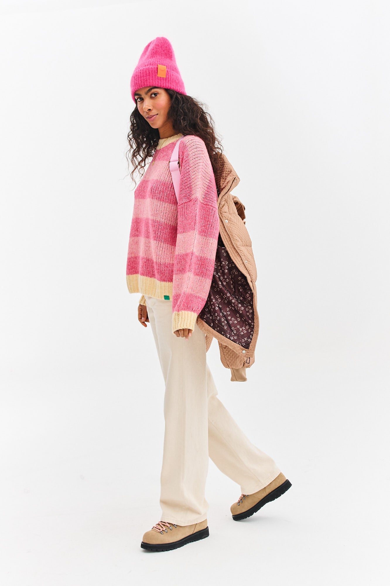 Sweter z wełną Strawberry Cream